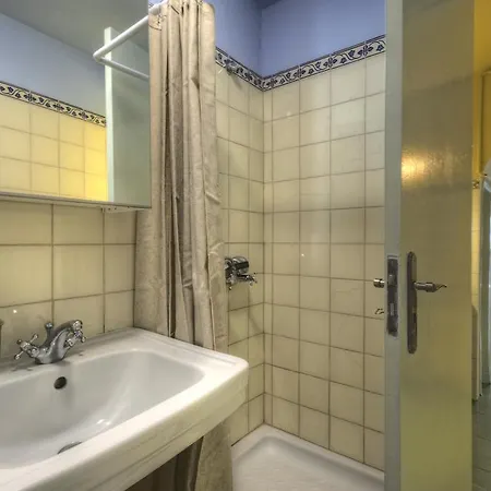 Local In Alfama! Alice Home, Near River Апартаменты