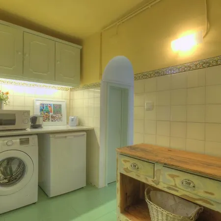 Local In Alfama! Alice Home, Near River Апартаменты Лиссабон